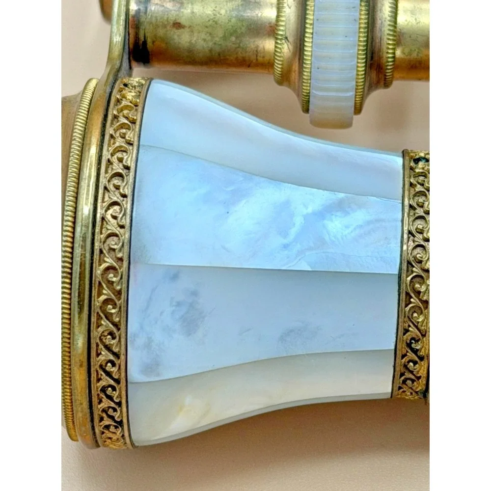 Antique Geo H Doerr Spokane Paris Mother of Pearl Opera Glasses w/ Case